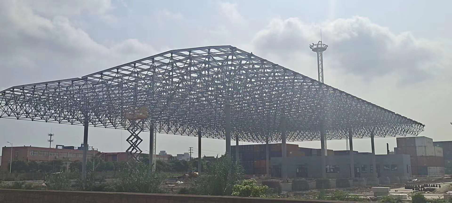 ��ɽբ������